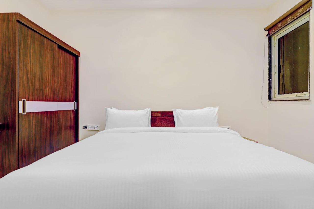 Collection O Aditya Palace Near Leisure Valley Park Hotel Gurgaon