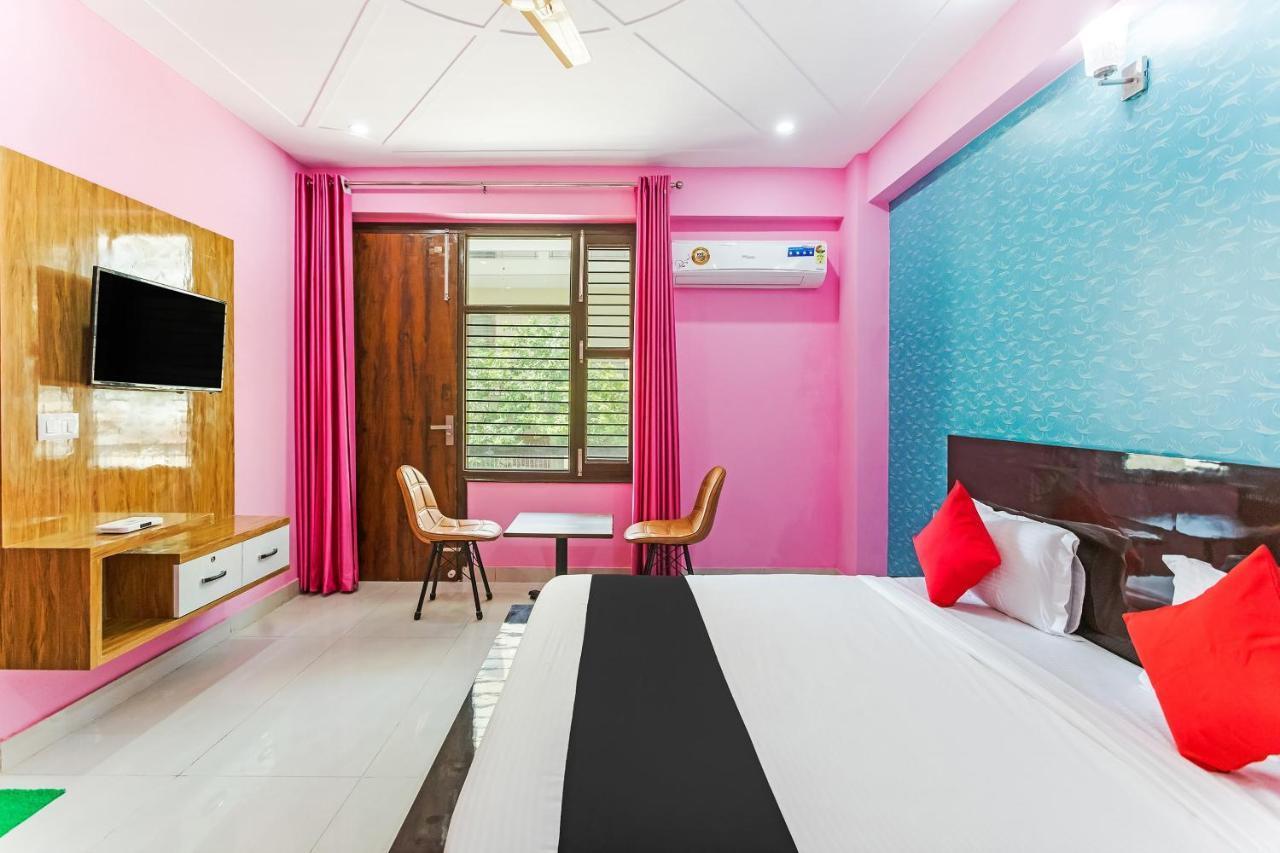 Capital O Harish Residency 3* Gurgaon
