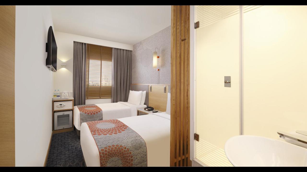 Express Gurugram Sector 50 By Ihg Hotel 4*