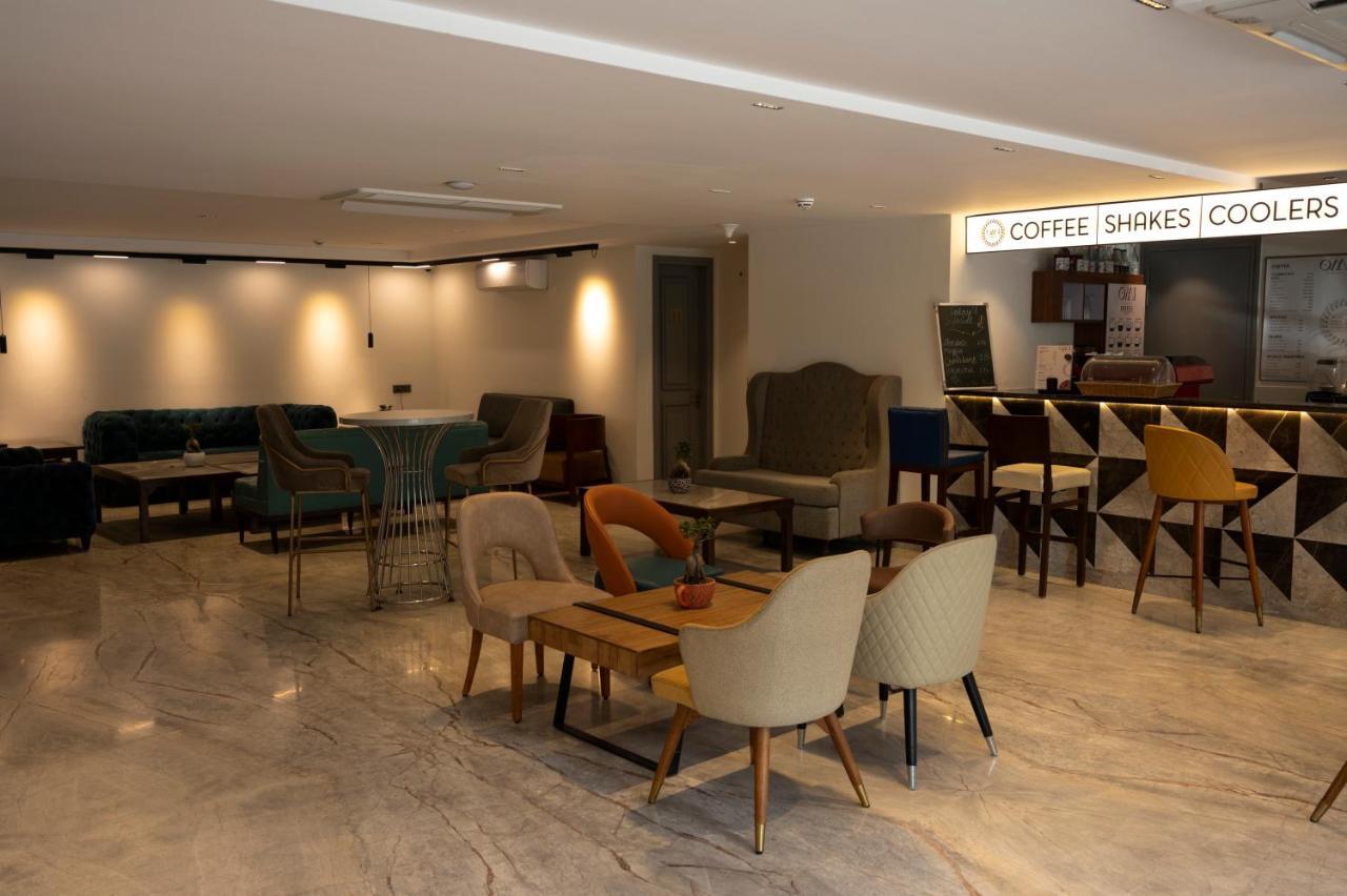 The Aldott Cyber Hotel *