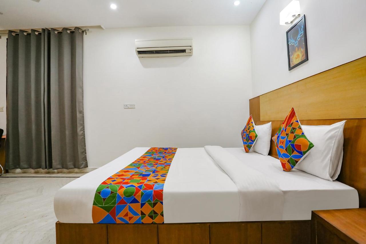 Oyo Townhouse 1095 Birdhouse Gurgaon