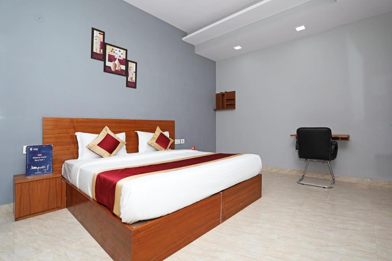 Hotel Capital O Aashiyana Paradise Near Omaxe Mall Gurgaon