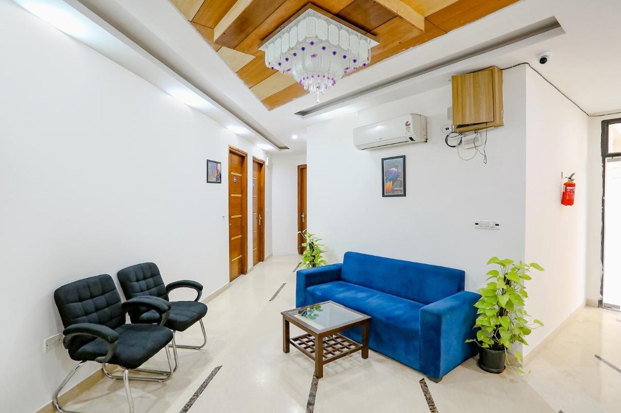 Oyo Townhouse 1095 Birdhouse Gurgaon