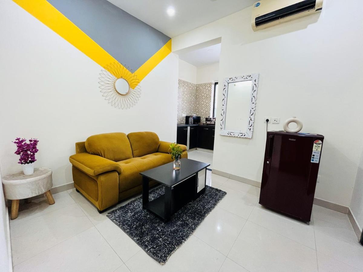 Apartment Aurabnb Homes Gurugram *