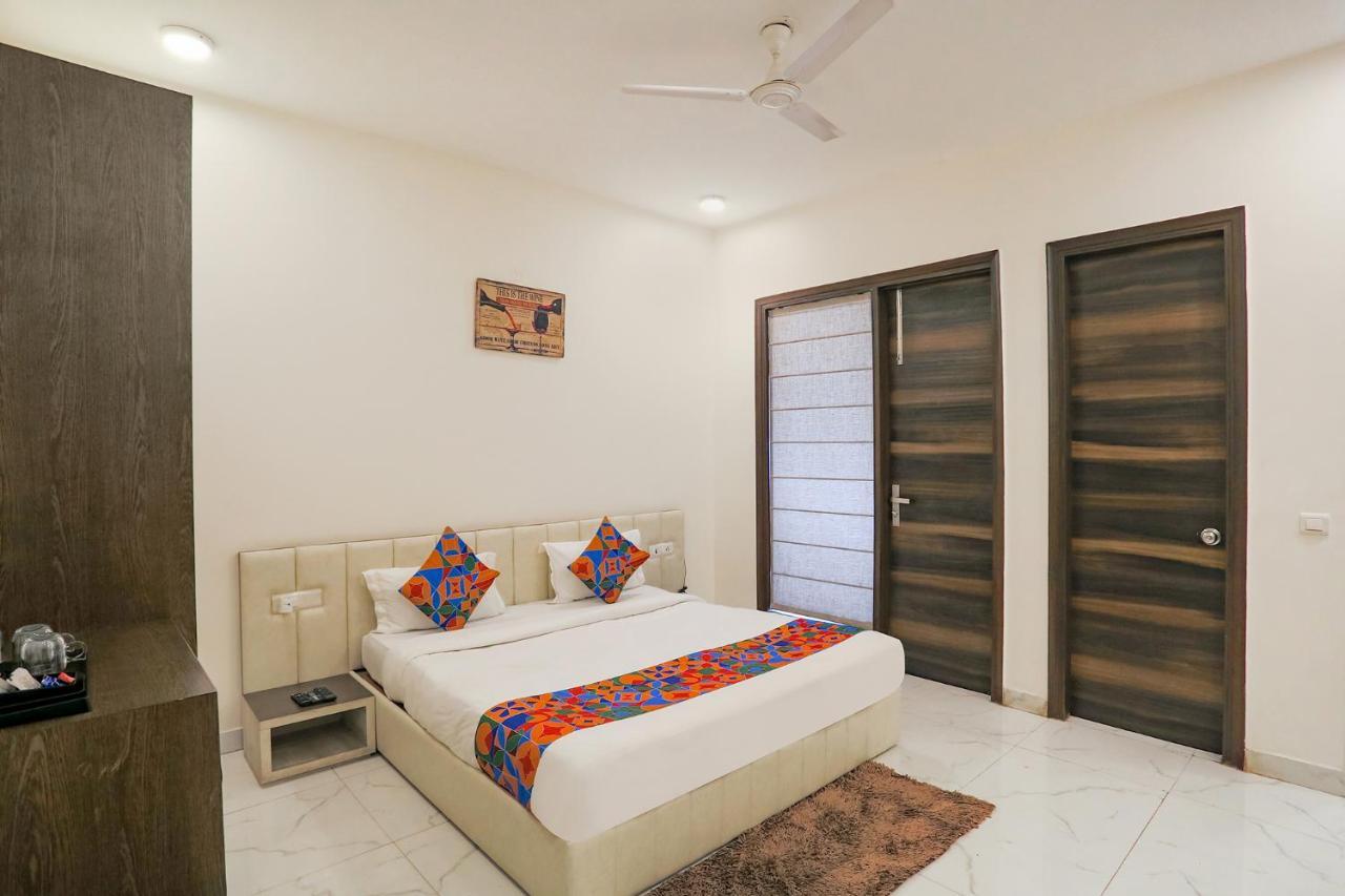 Hotel Fabhotel Ab Huda Center Gurgaon