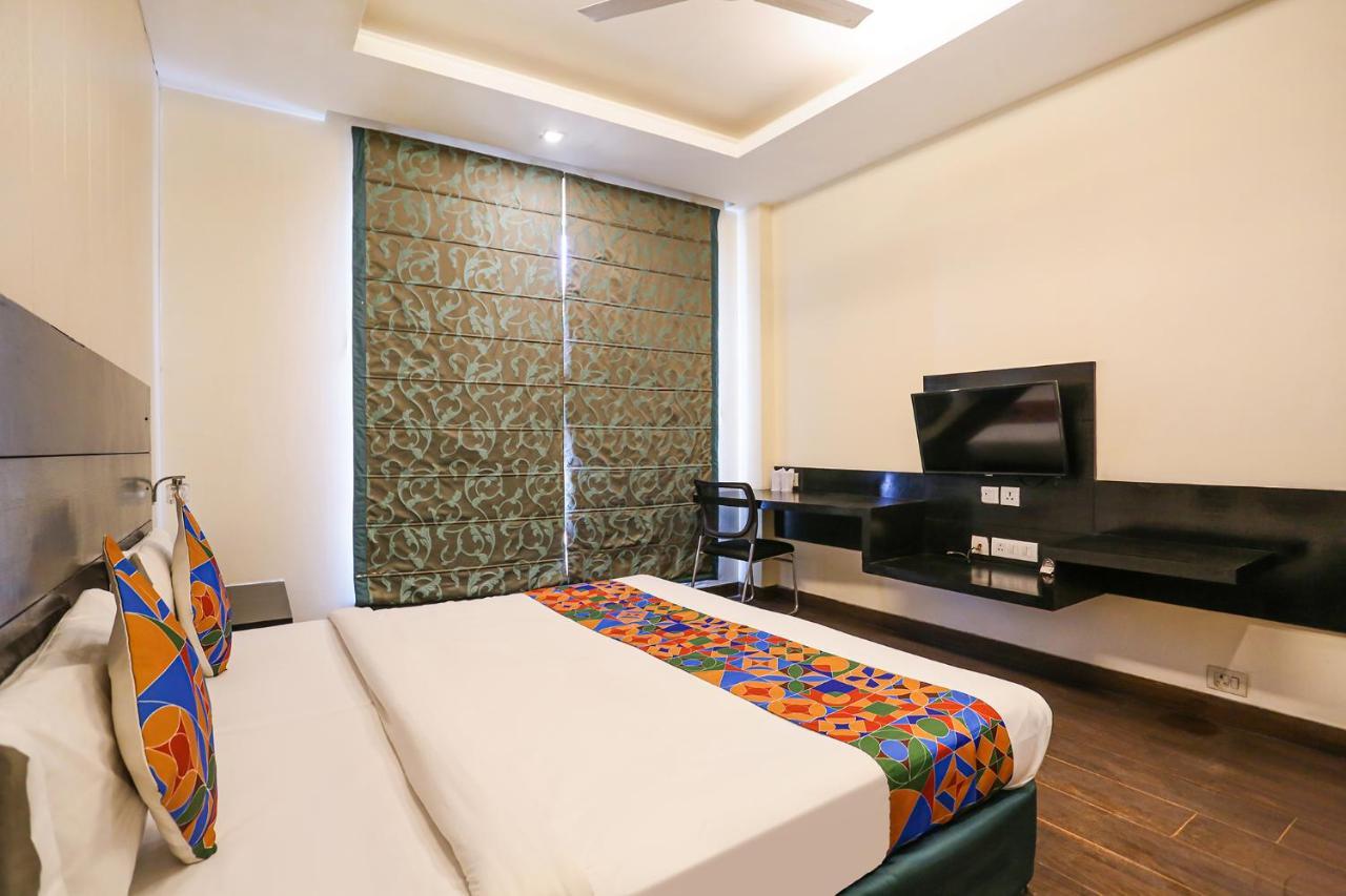 Fabhotel Posh Classic