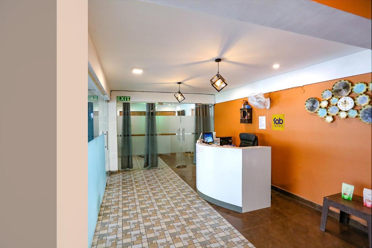 Fabhotel Skylight Near Medanta Hospital Gurgaon