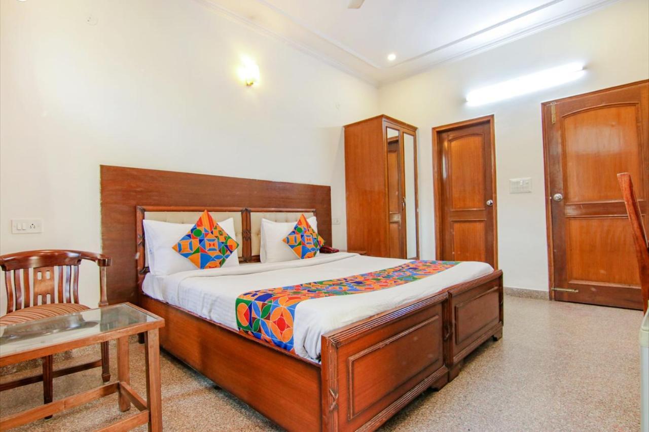 Guest house Sks Excel Gurgaon