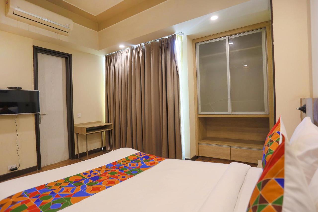 Fabhotel Sapphire 83 3* Gurgaon