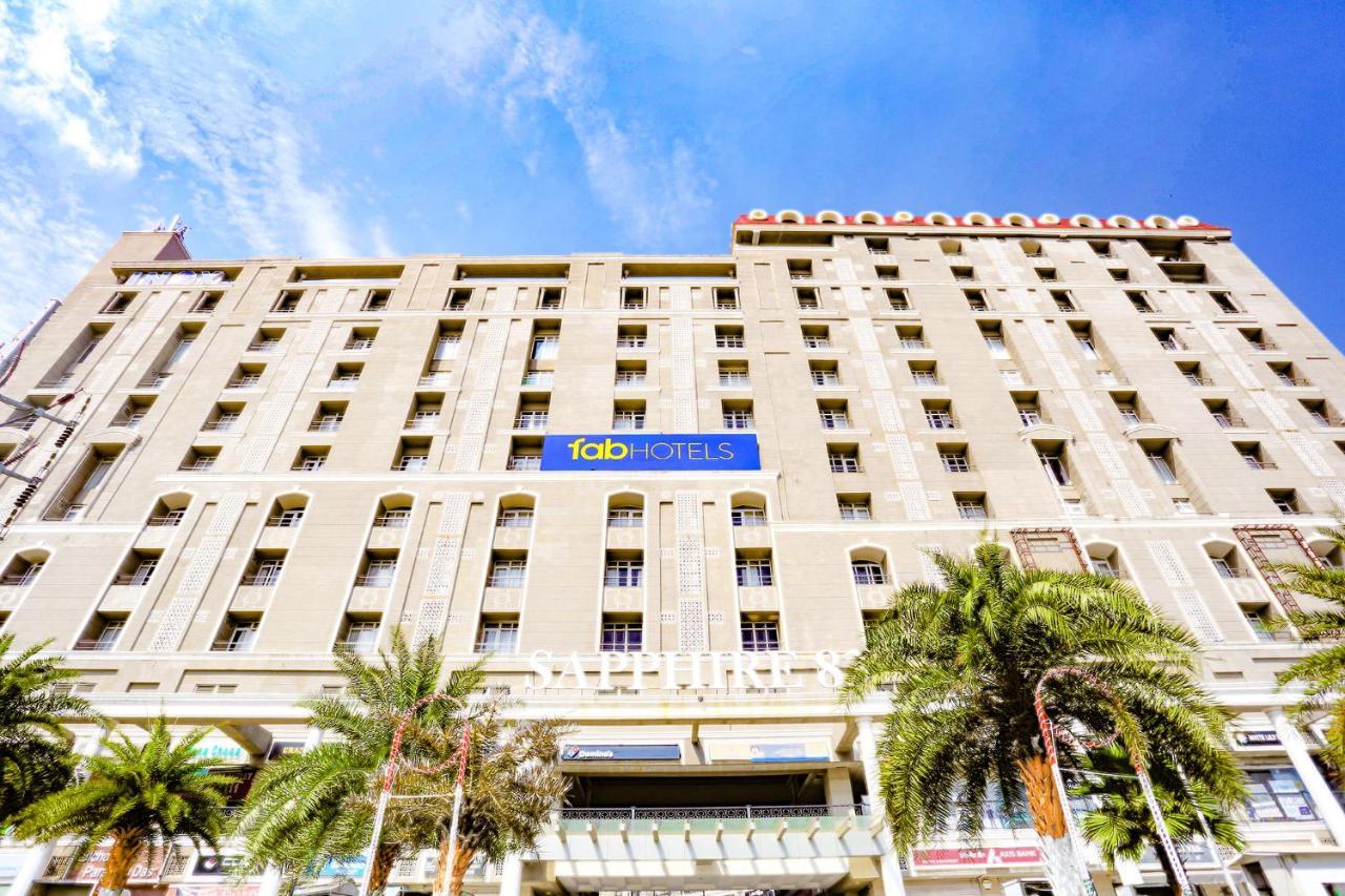 Hotel Fabhotel Sapphire 83 Gurgaon