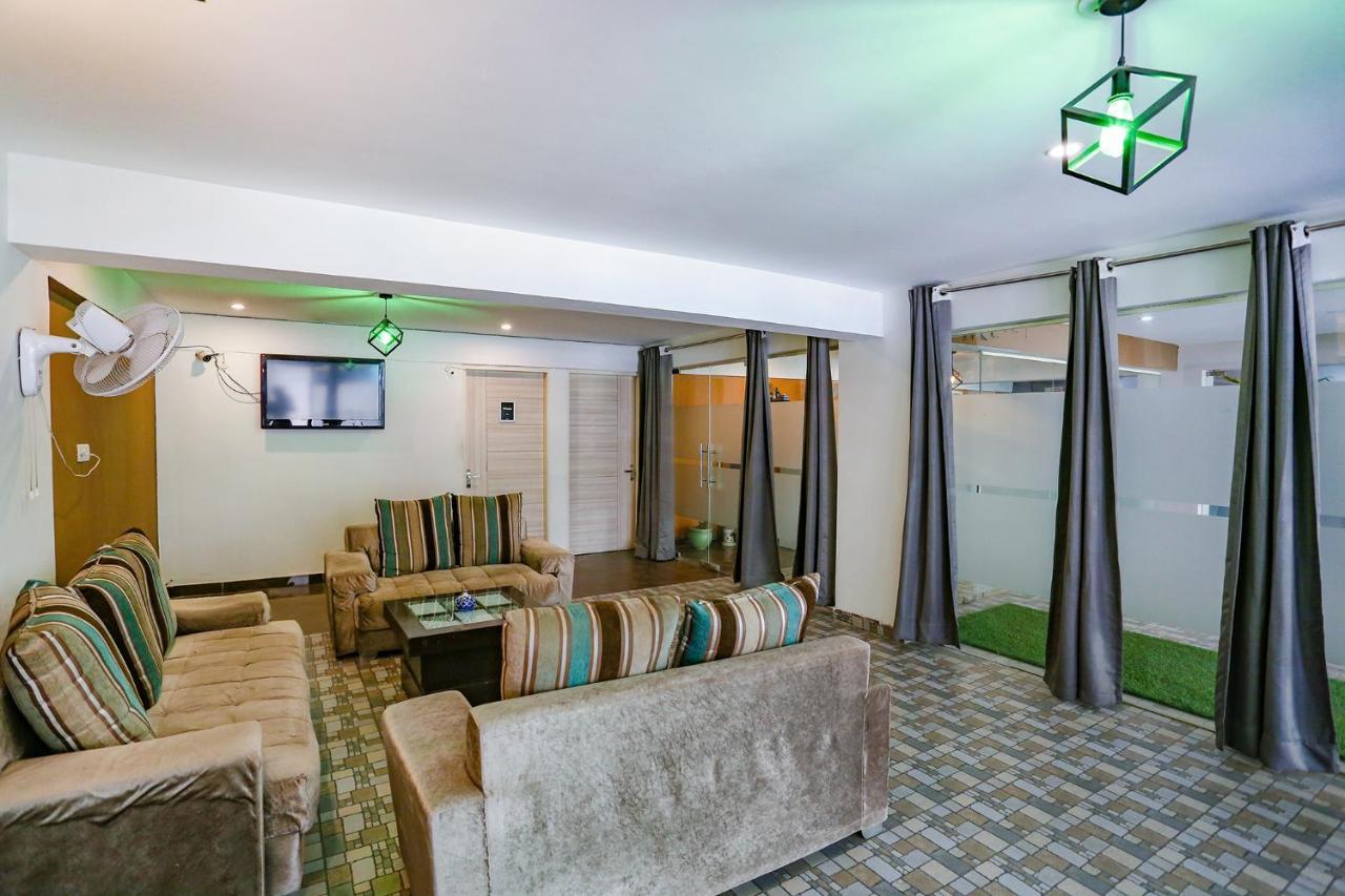 Fabhotel Skylight Near Medanta Hospital Hotel
