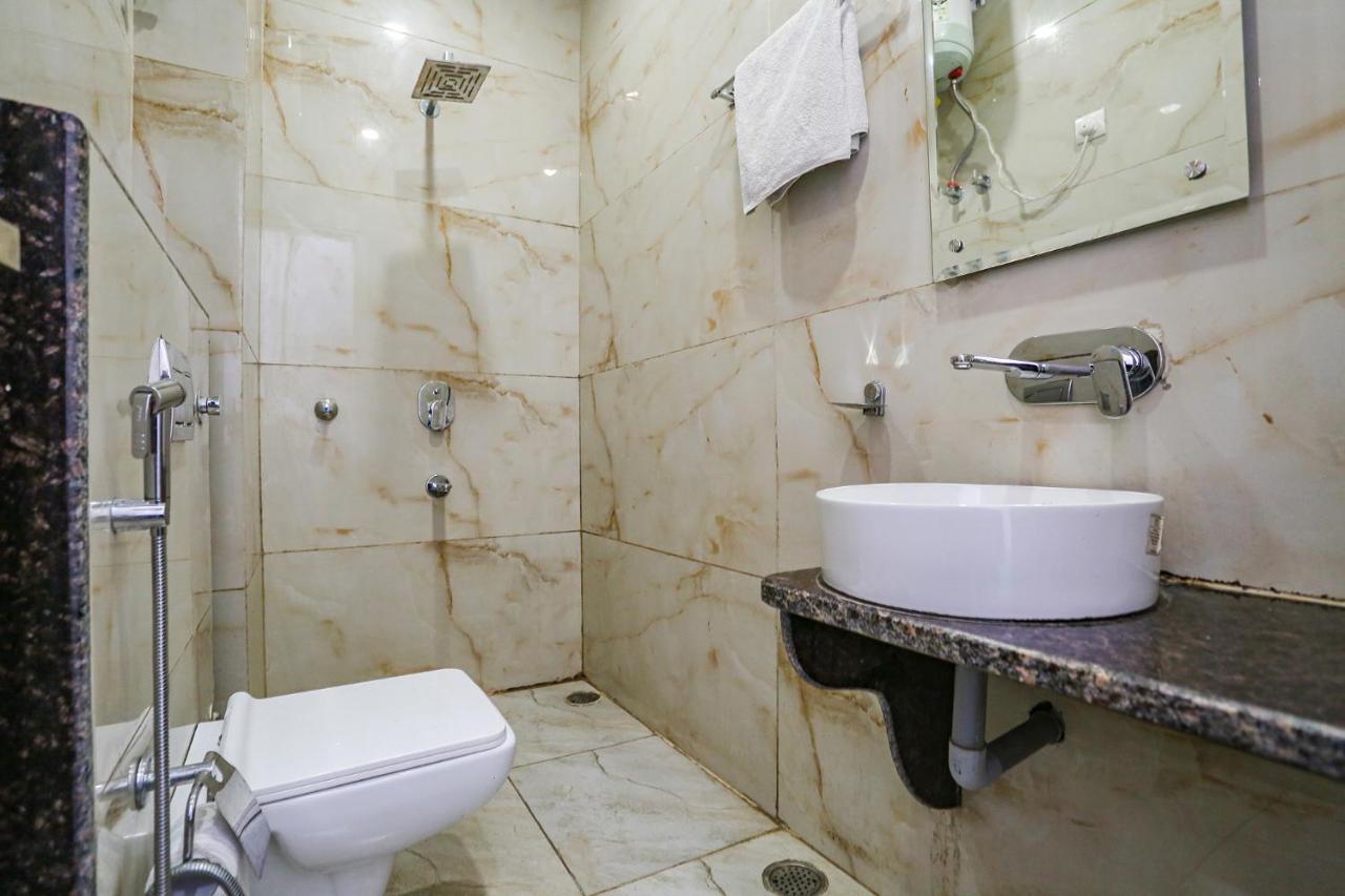 Fabhotel Skylight Near Medanta Hospital Hotel Gurgaon