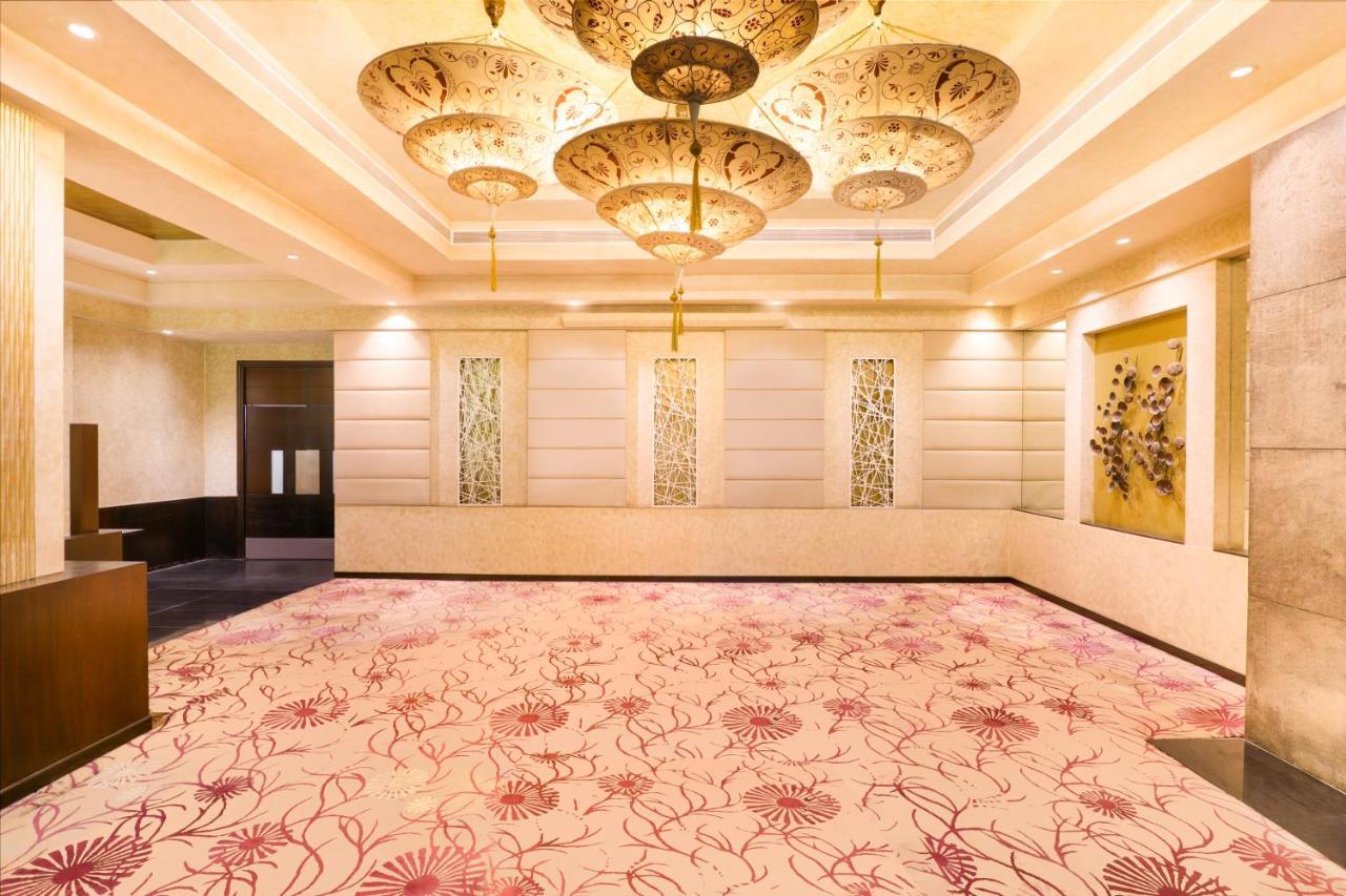 Lemon Tree Premier 2, Gurugram Hotel 4*