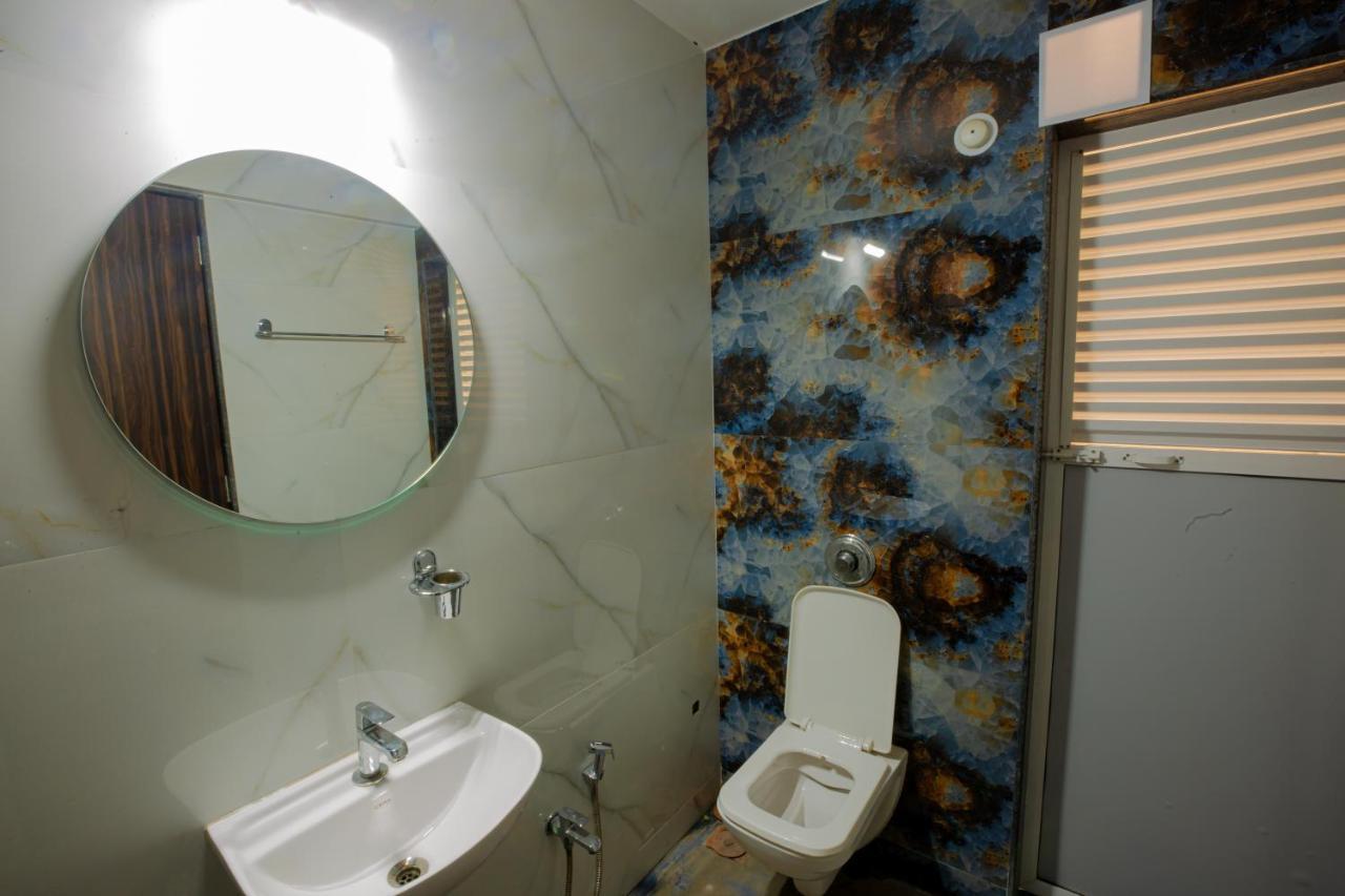 Hostel Covie Gurugram 108