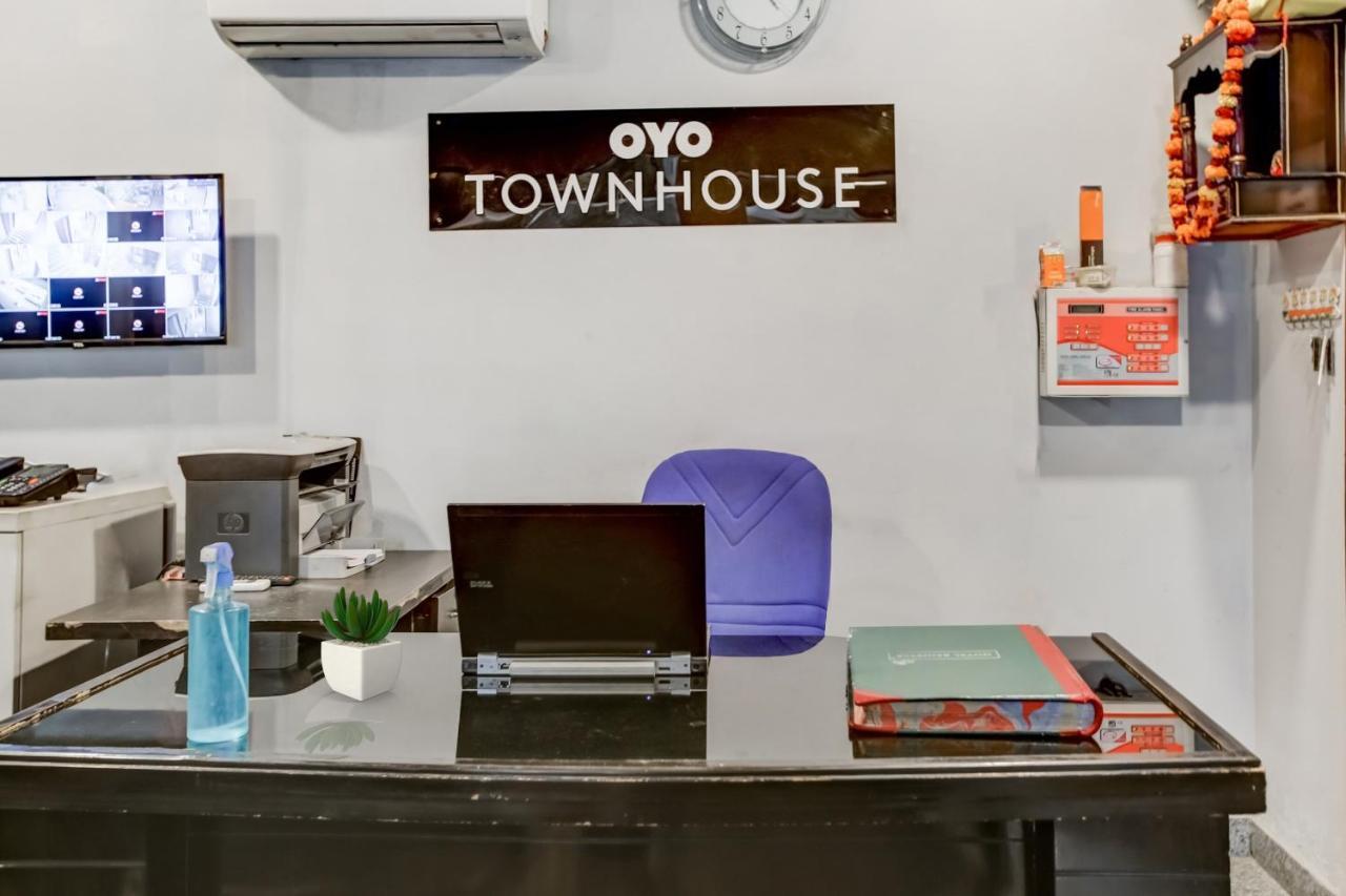 Oyo Townhouse 401 Pantao 03 4*