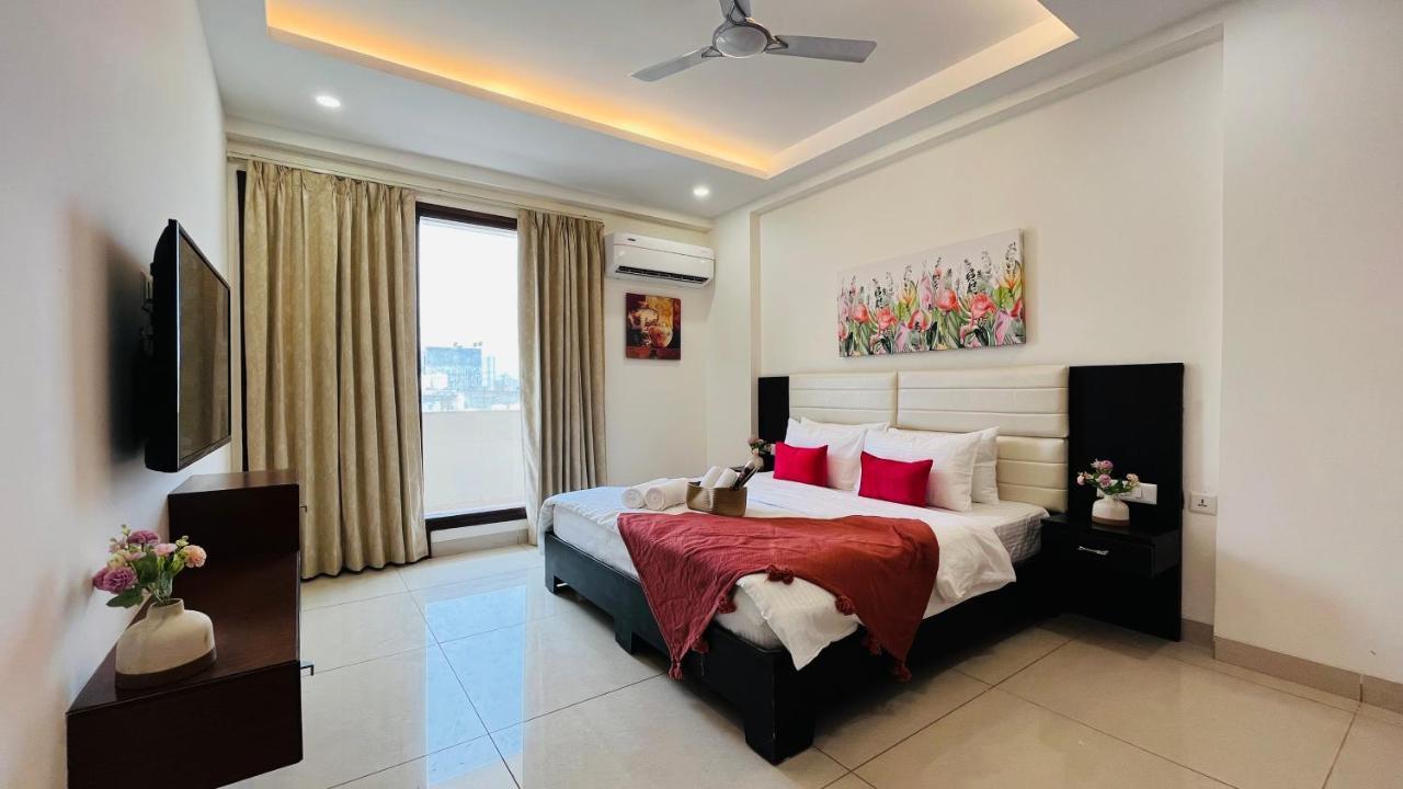Apartment Bluo 3bhk Golf Course Road - Balcony, Lift, Terrace