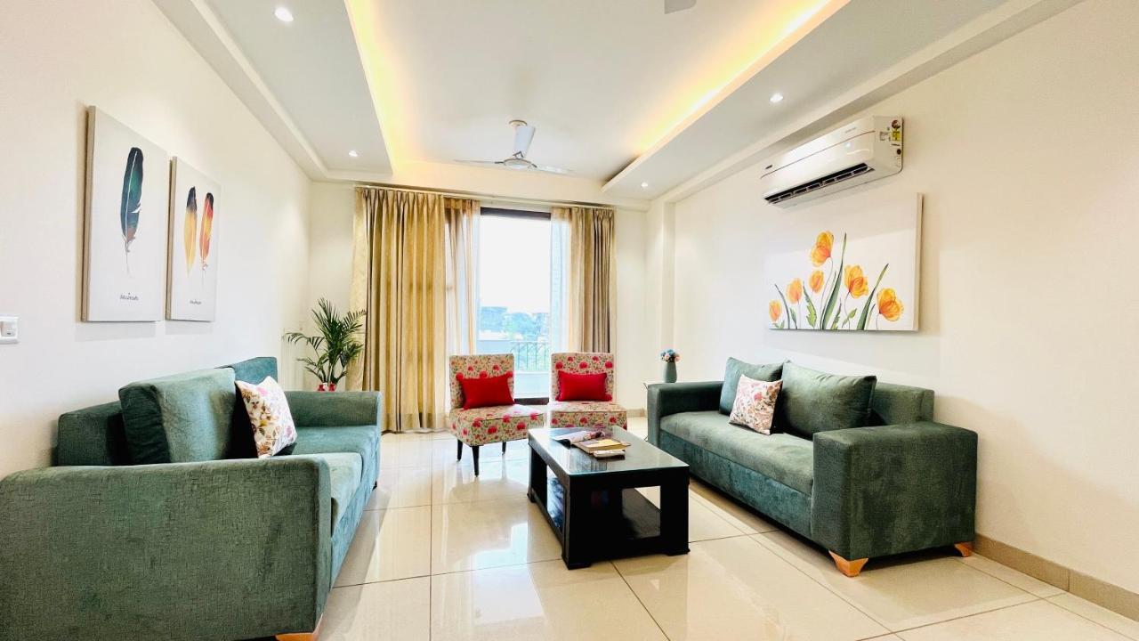 Bluo 3bhk Golf Course Road - Balcony, Lift, Terrace Apartment