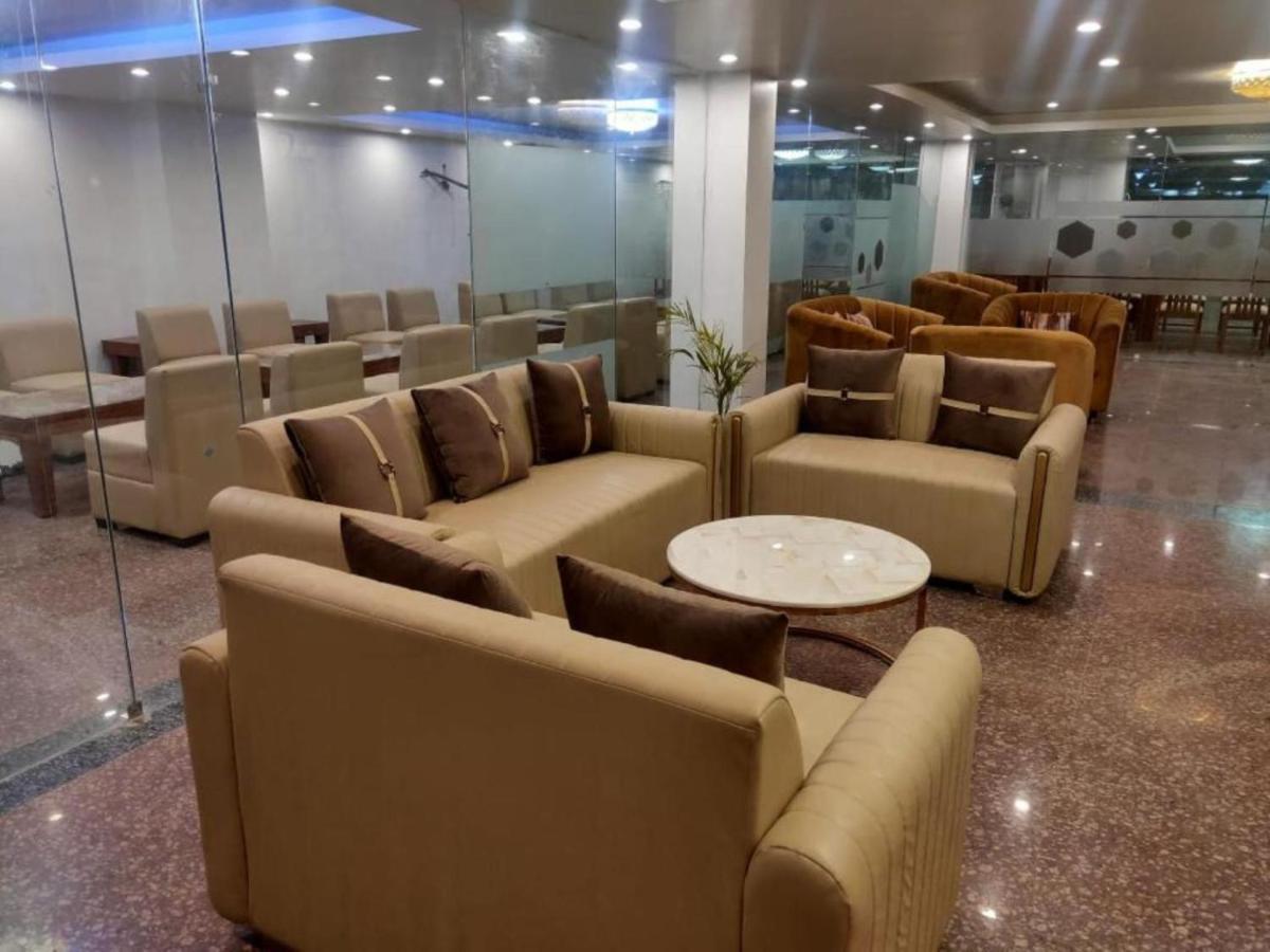 Loomstay Akshay Hotel 3*