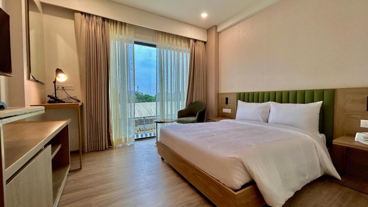 Limon & Banquet Sector 29, Hotel Gurgaon