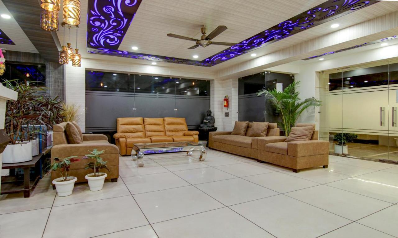 Hotel Treebo Nearmi Bell House 3*