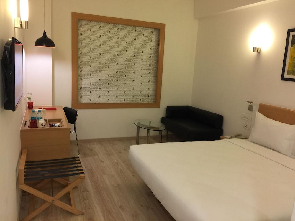 Hotel Red Fox By Lemon Tree Hotels, Sector 60, Gurugram Gurgaon