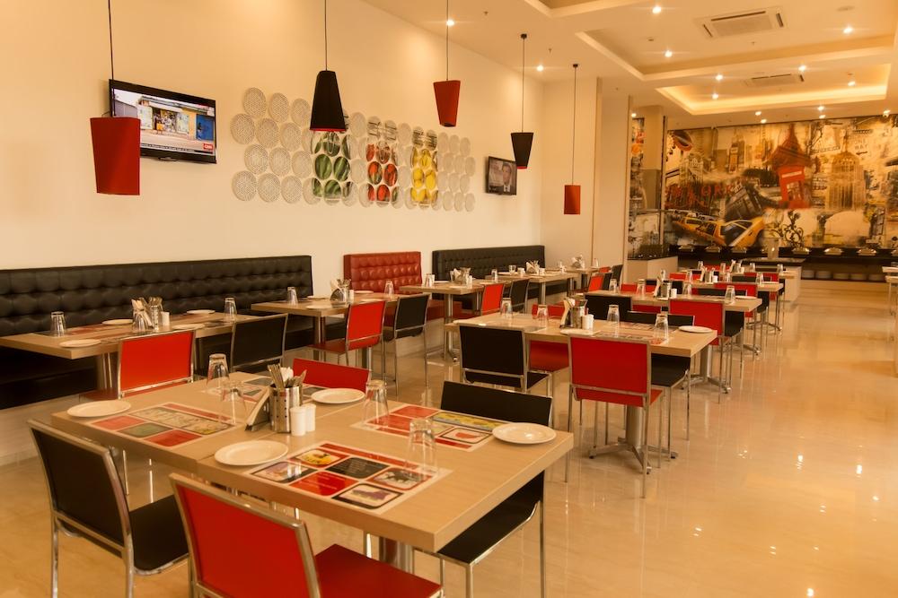 Red Fox By Lemon Tree Hotels, Sector 60, Gurugram