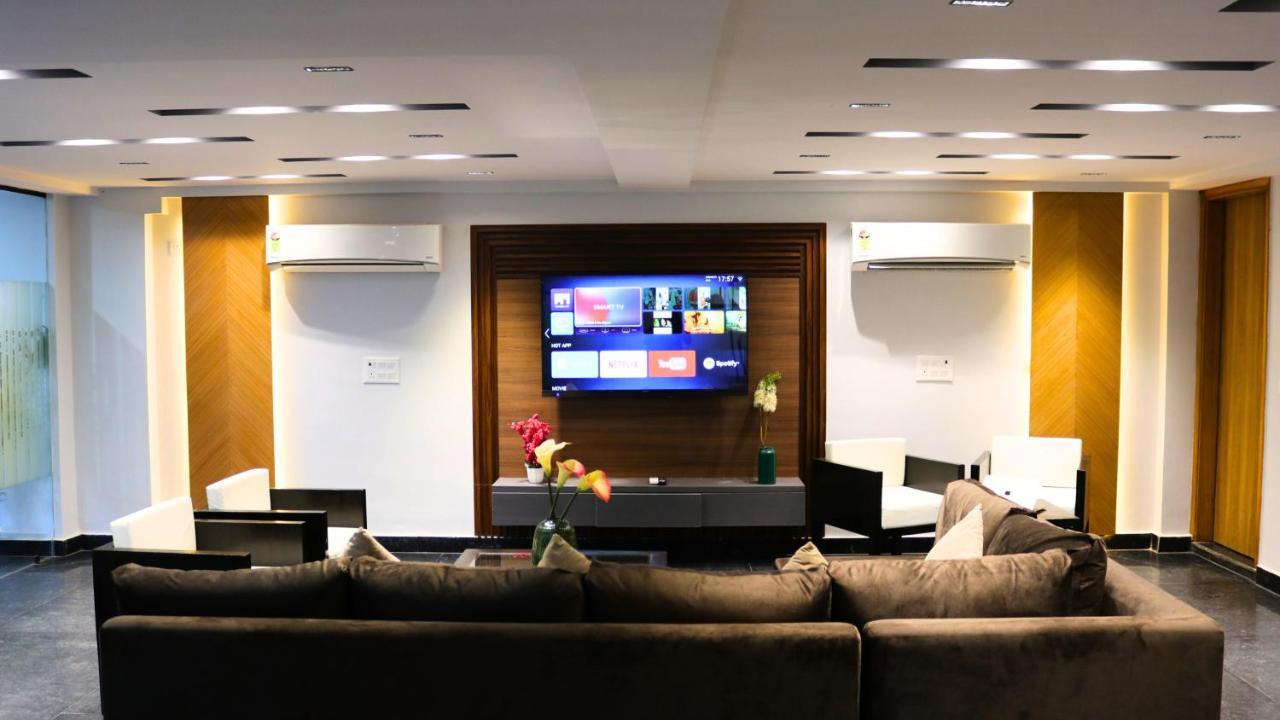 Hotel Ava And Corporate Gurgaon