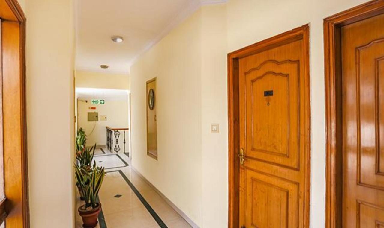 Hotel Fabhotel Altus Gurgaon