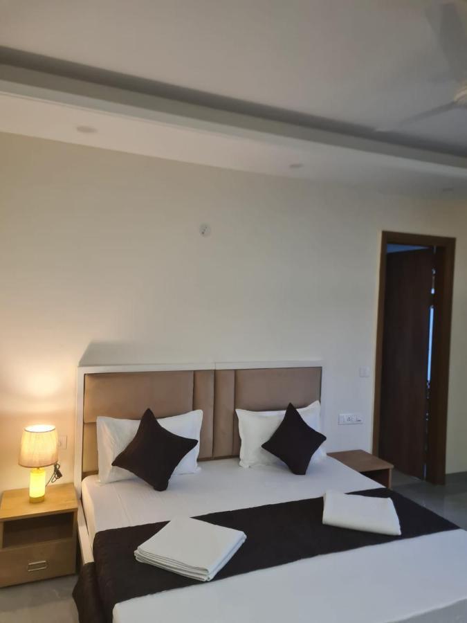 Hotel Amahi - Sector 48 Gurgaon