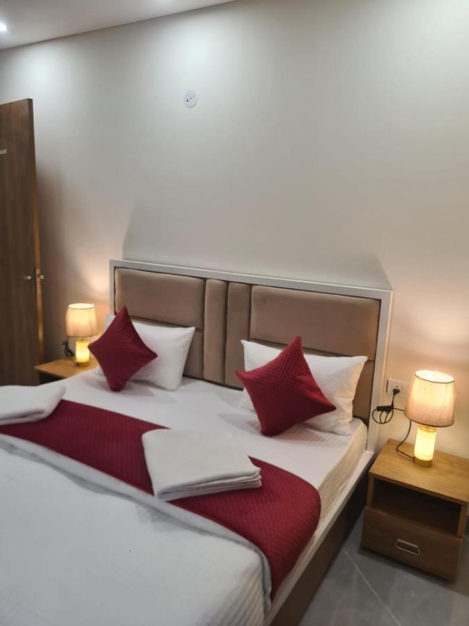 Hotel Amahi - Sector 48 Gurgaon