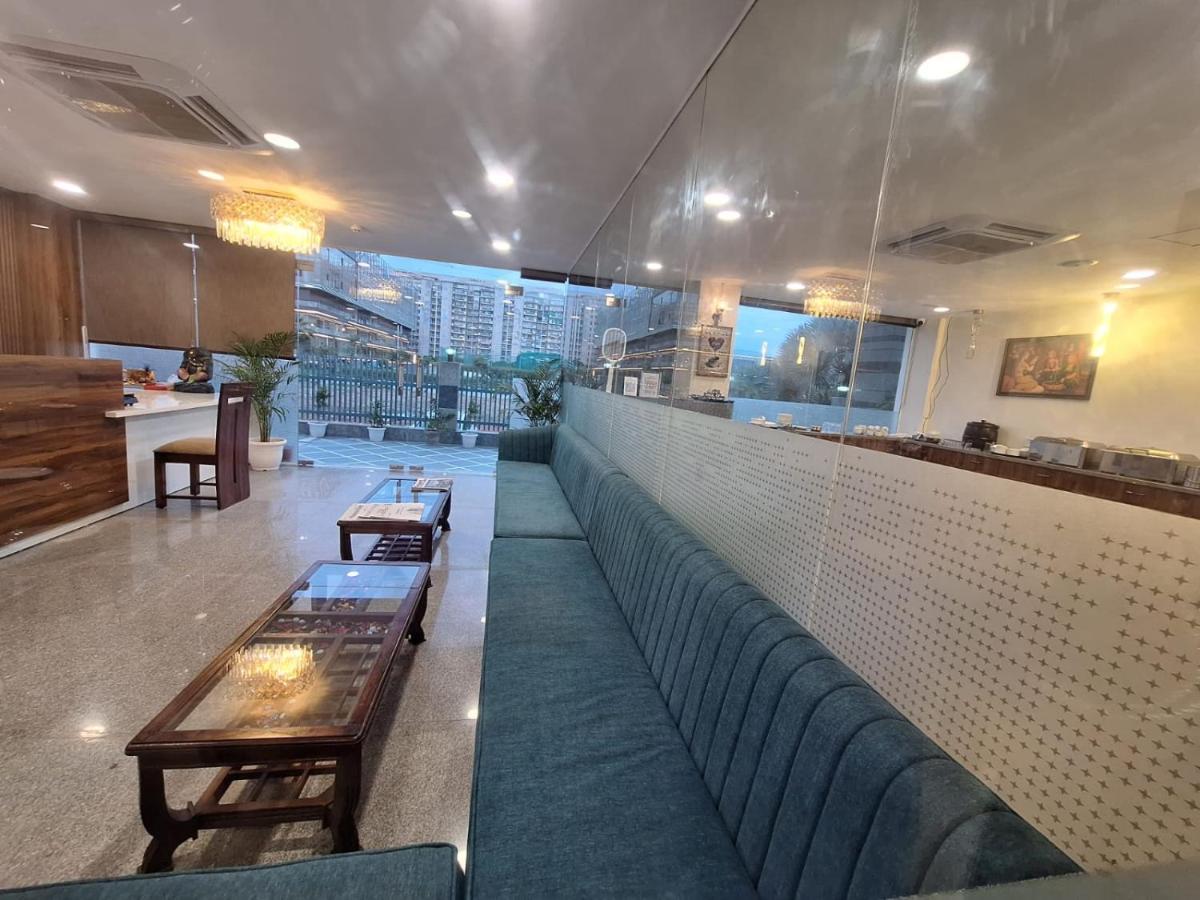 Rr Galaxy * Gurgaon