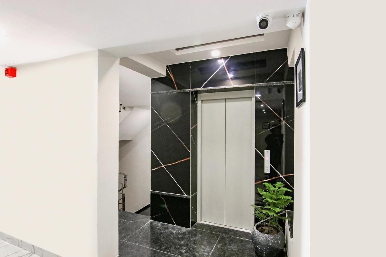 Saltstayz Select - Huda Center Hotel 3*