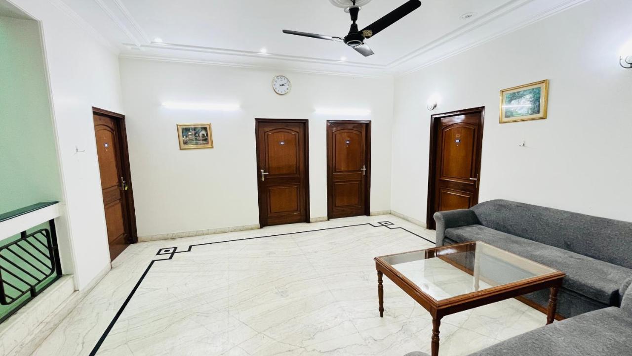 Hotel Starline Sector 28 Gurgaon