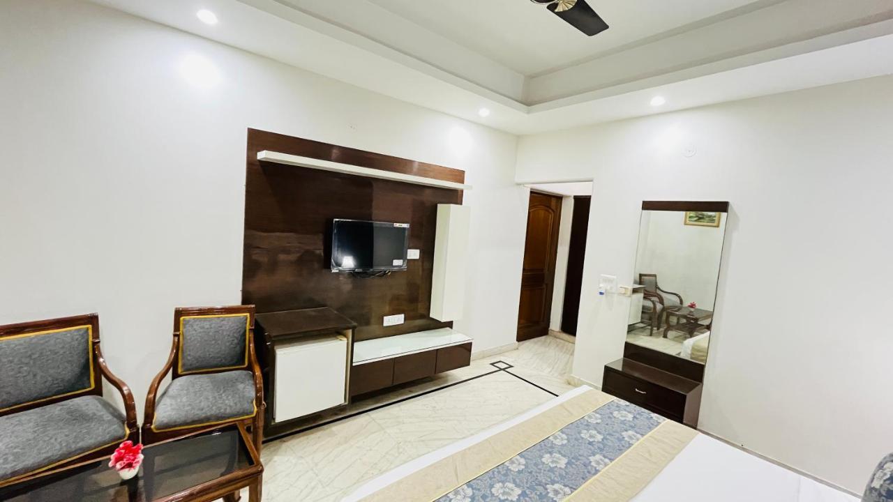 Starline Sector 28 Gurgaon