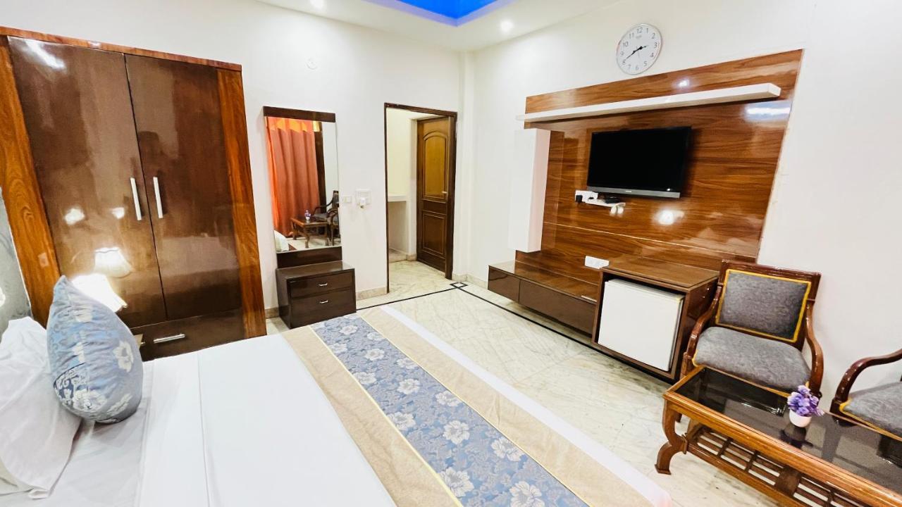 Hotel Starline Sector 28 Gurgaon