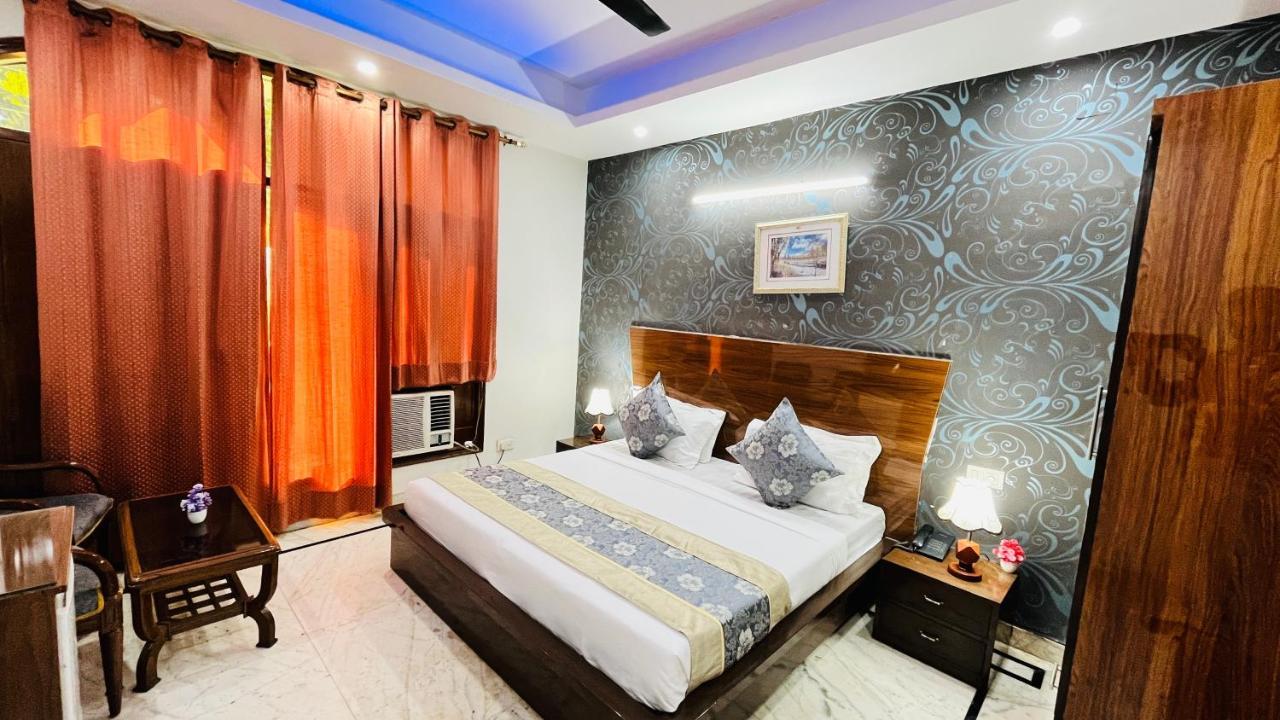 Hotel Starline Sector 28 3*