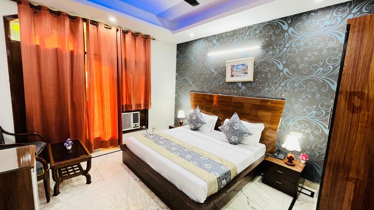 Hotel Starline Sector 28 3*