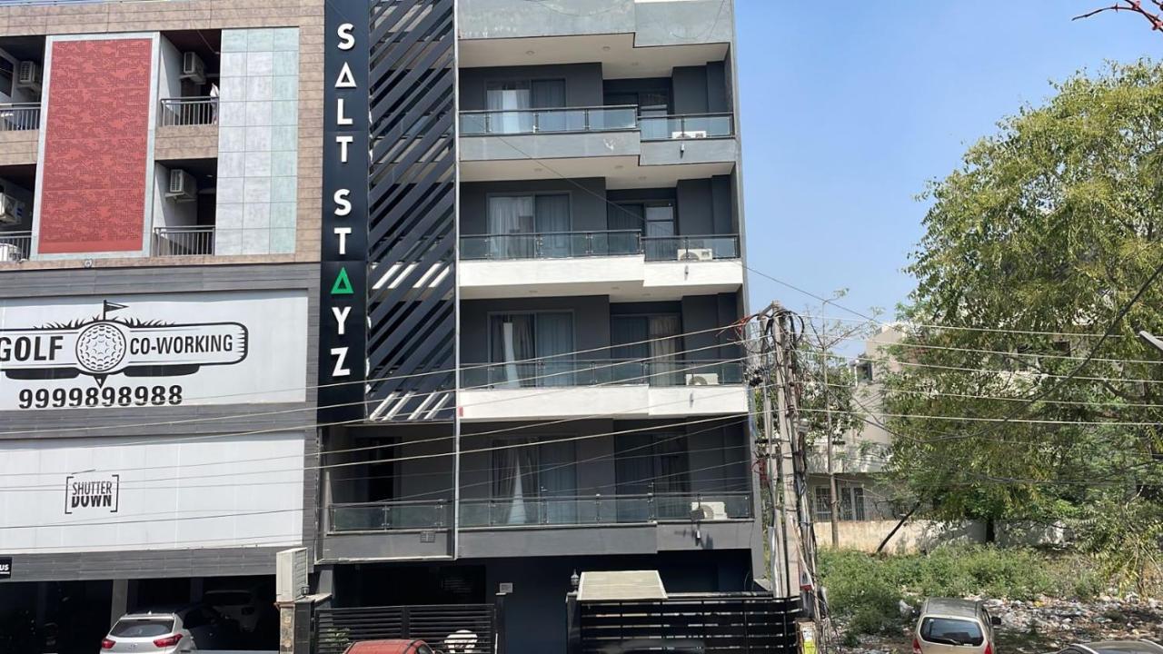 Saltstayz Express - Golf Course Road & Dlf Phase-1 4* Gurgaon