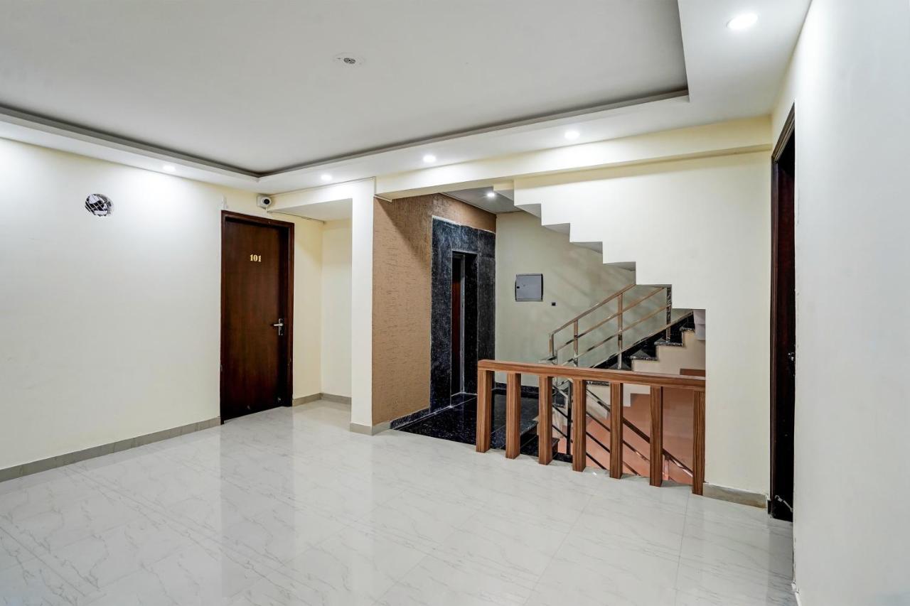 Hotel Collection O Dm 45 Gurgaon