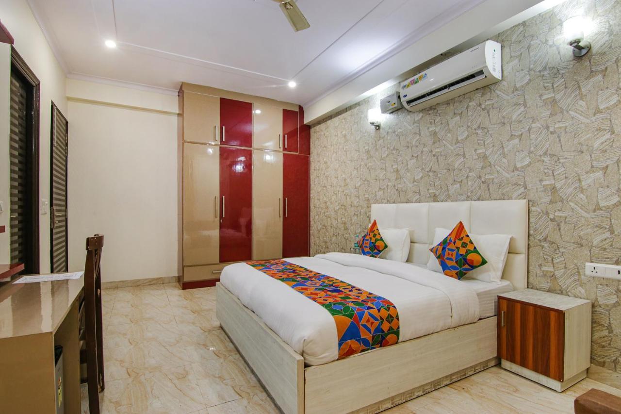 Homefort - Sector 45 Near Cyber Park & Artemis Hospital Hotel Gurgaon