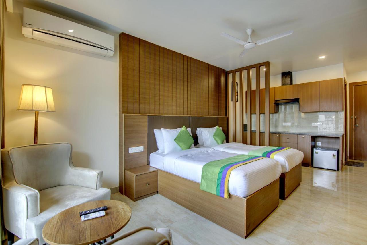 Treebo Grand Gurugram 3*