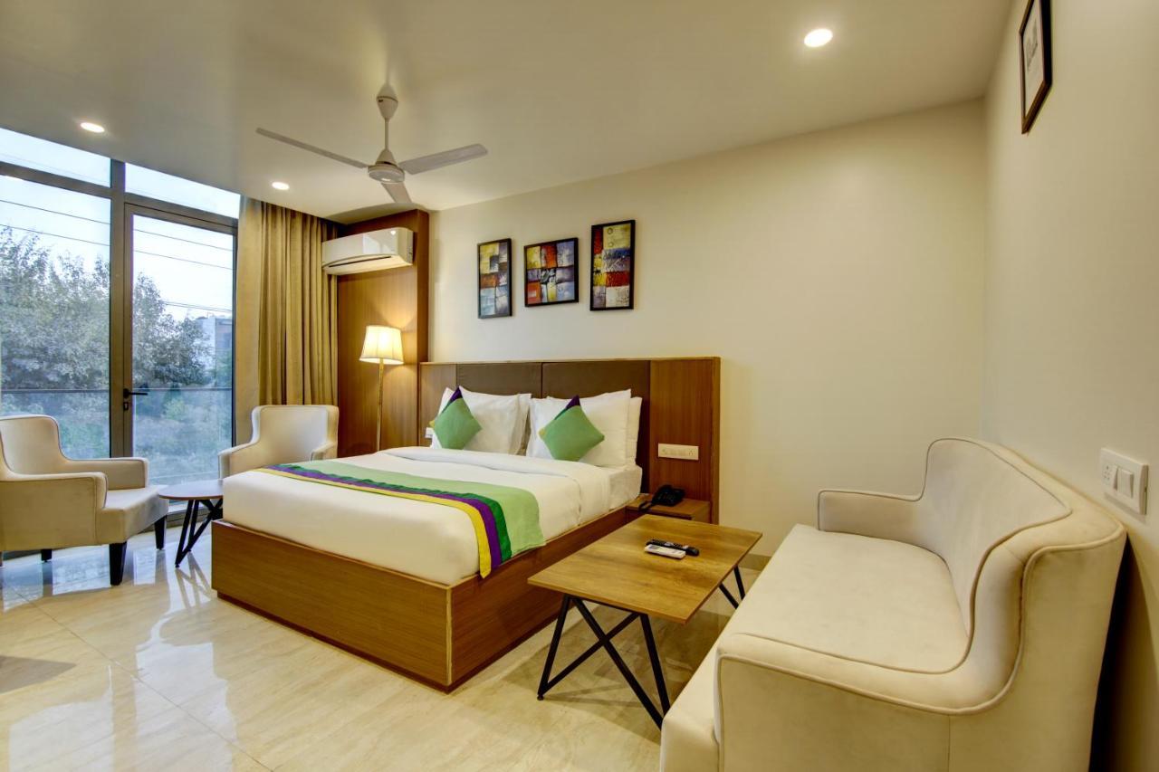 Treebo Grand Gurugram Gurgaon