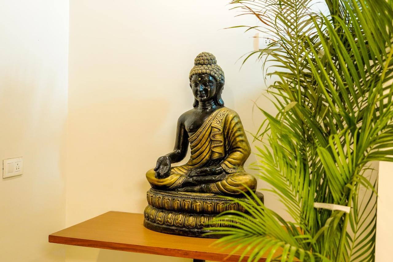 Saltstayz Select - Unitech Cyber Park 4*
