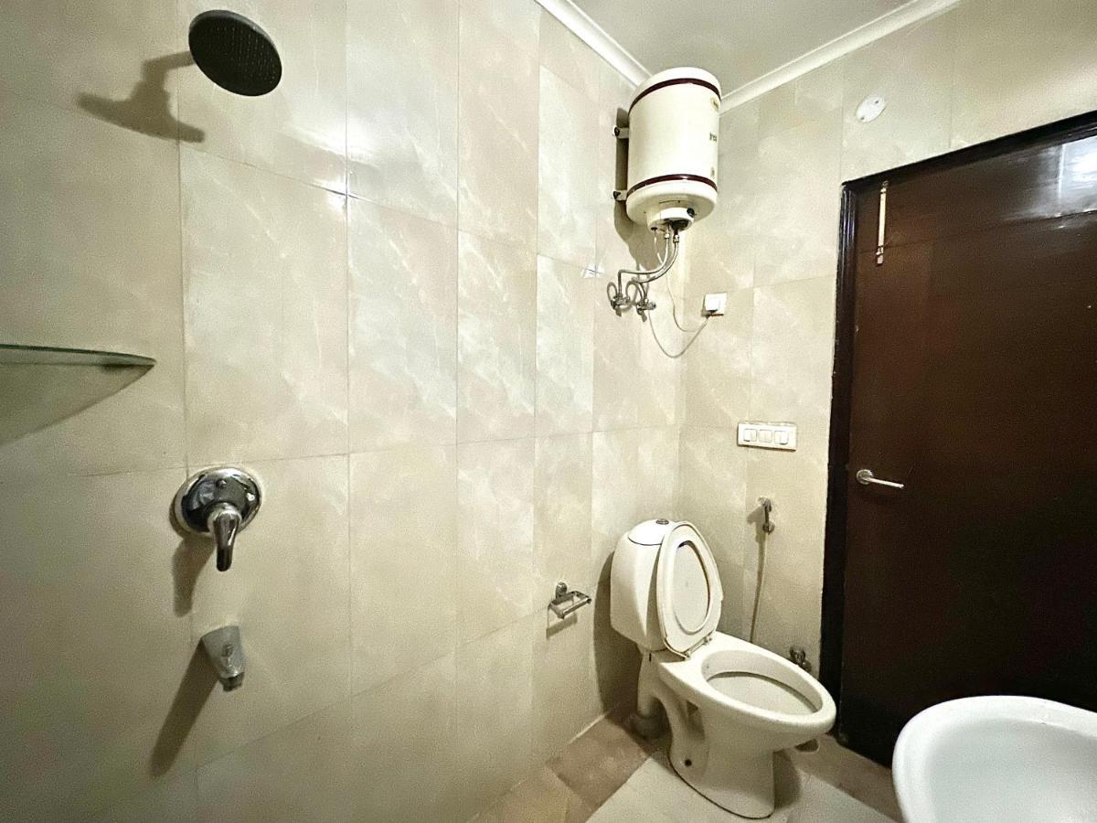 Jacuzzi & Spacious Open Terrace With & Bonfire Holiday home Gurgaon