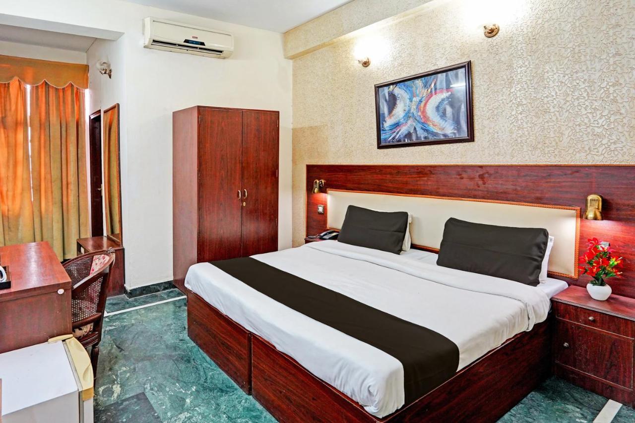 O Primero Near Aravali Biodiversity Park 3*