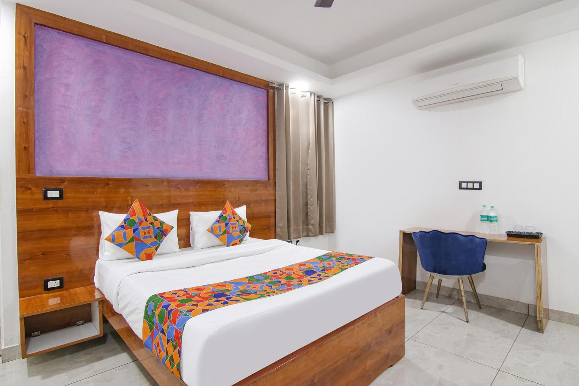 Fabhotel The Grand Heritage 3*