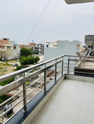 Aurabnb Homes Gurugram *