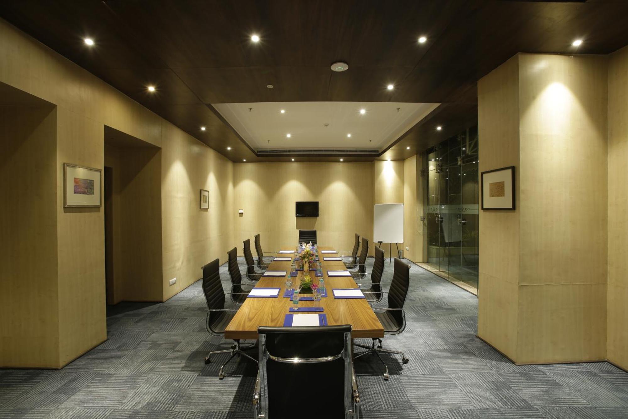 Hotel Golden Inde Gurgaon