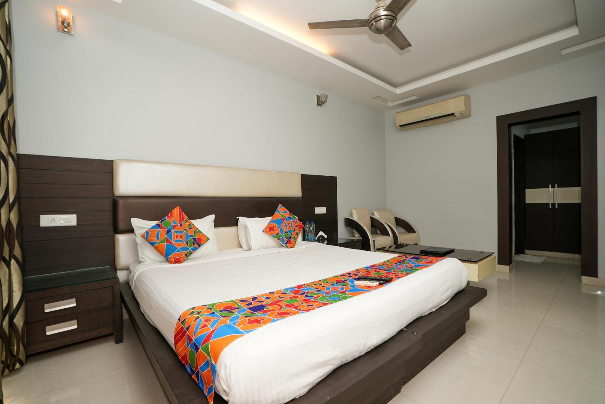 Daffodils Hotel Gurgaon