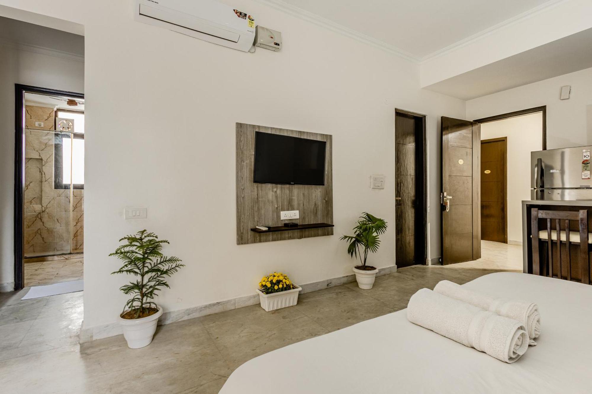 Hotel Lime Tree - Golf Course Road, Sector-43, Gurugram Gurgaon